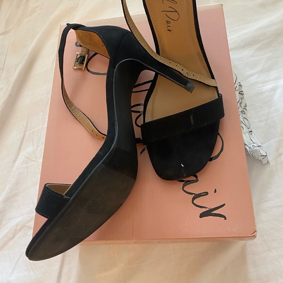 Black Heels - Picture 3 of 3